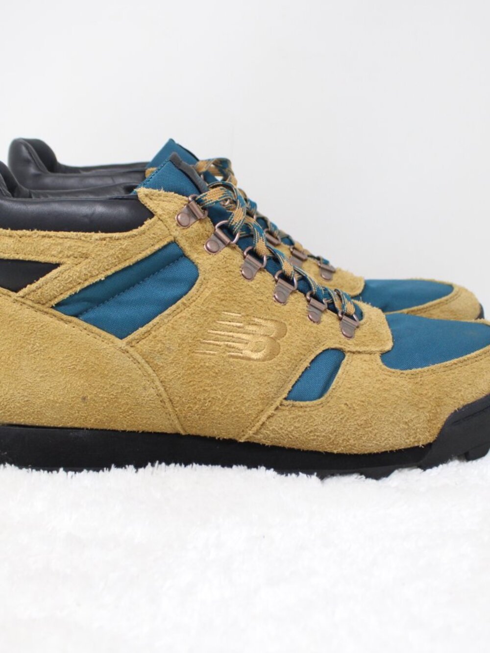 New Balance Rainer Boots Mens 14 Brown/Teal URAINAA Suede Hiking Outdoor Shoes